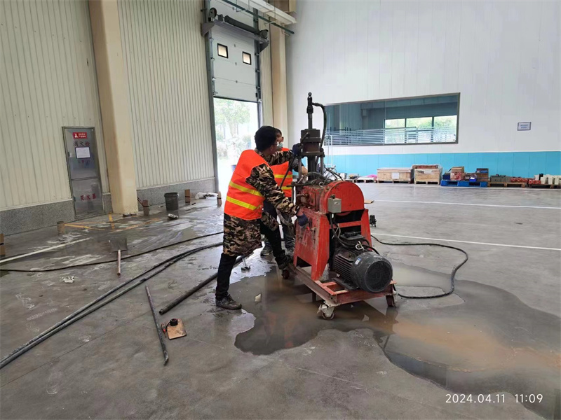 玉山厂房地面下沉塌陷注浆加固施工